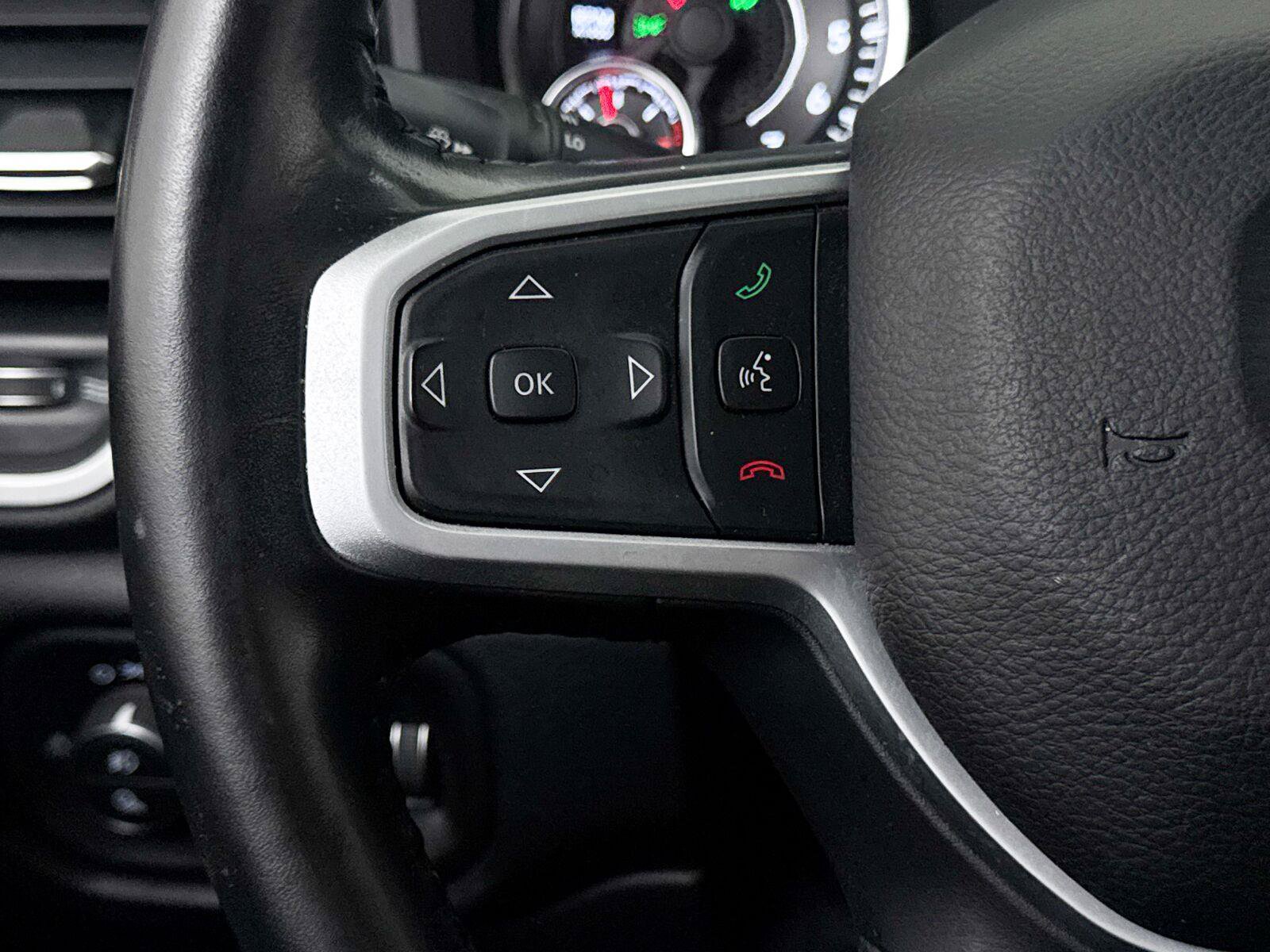 Used 2020 RAM 1500 Big Horn AWD/4WD image 30
