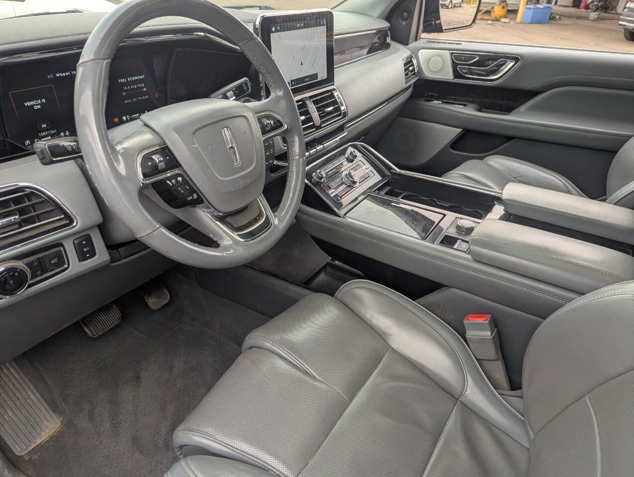 Used 2019 Lincoln Navigator L Reserve w/ Cargo Package AWD/4WD image 24