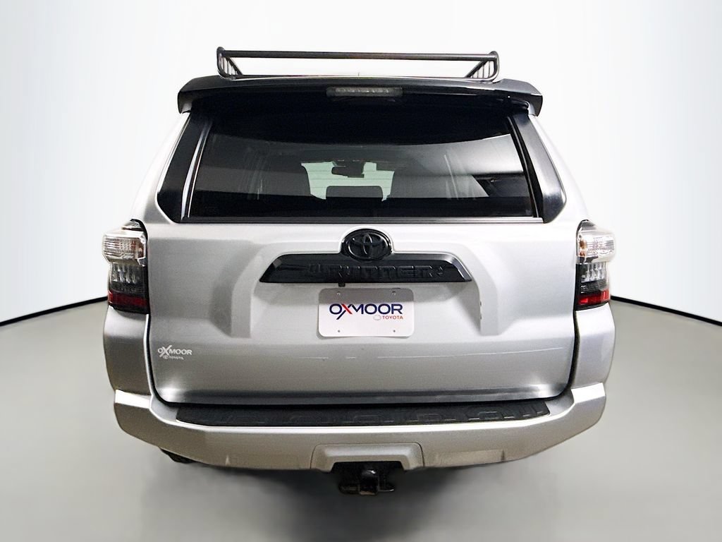 Certified 2021 Toyota 4Runner Venture w/ Moonroof Package AWD/4WD image 6