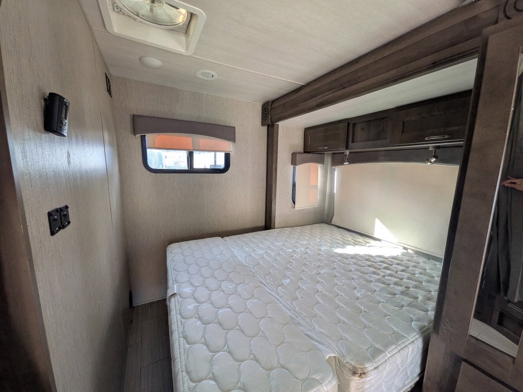 Used 2018 Ford E-350 and Econoline 350 Super Duty w/ Motorhome Prep Package RWD image 16