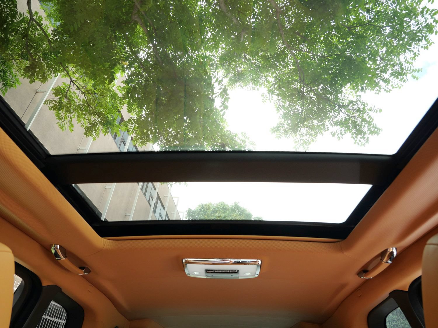 Used 2019 Rolls-Royce Cullinan AWD/4WD image 19