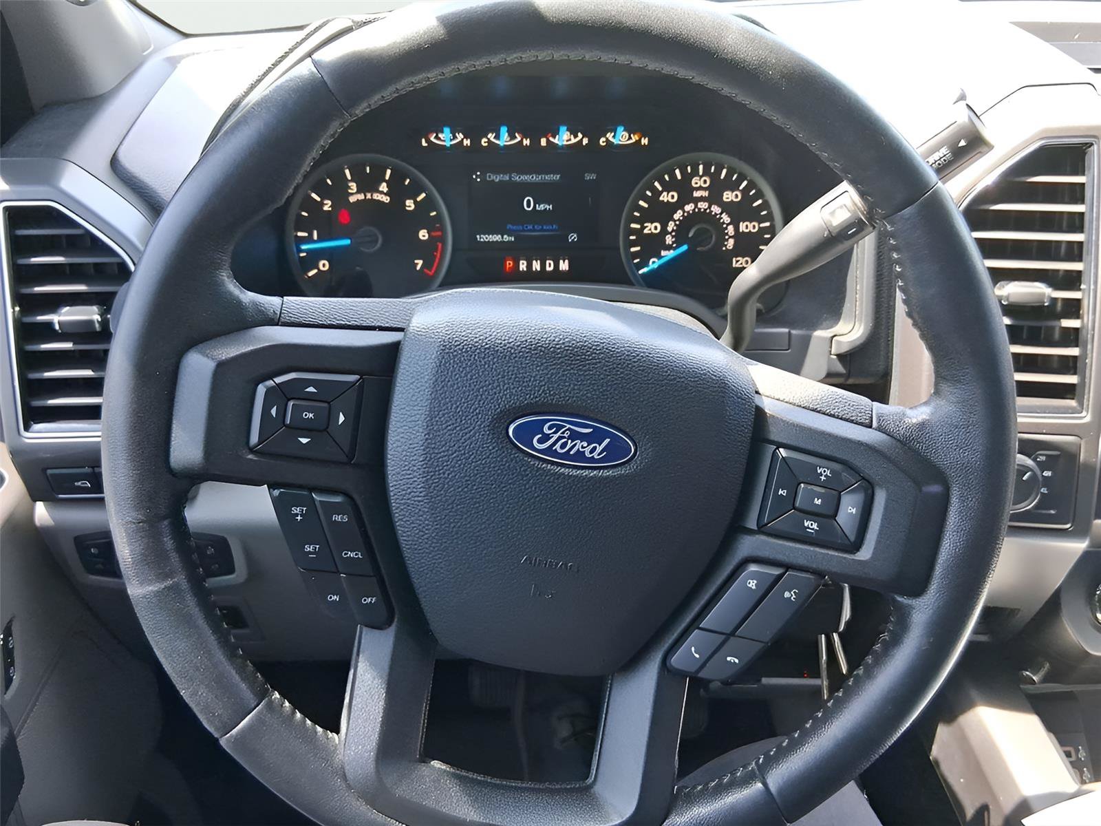 Used 2019 Ford F150 XLT w/ Equipment Group 302A Luxury AWD/4WD image 17