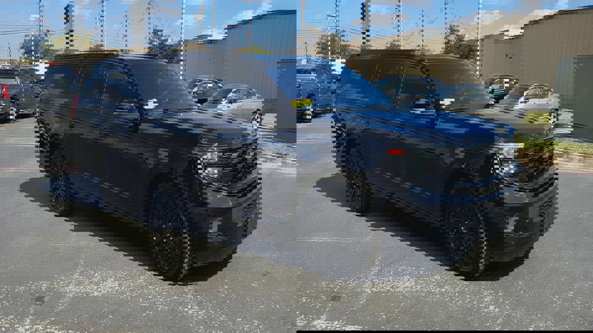 Certified 2025 Ford Expedition Max Platinum w/ Stealth Appearance Package image 2