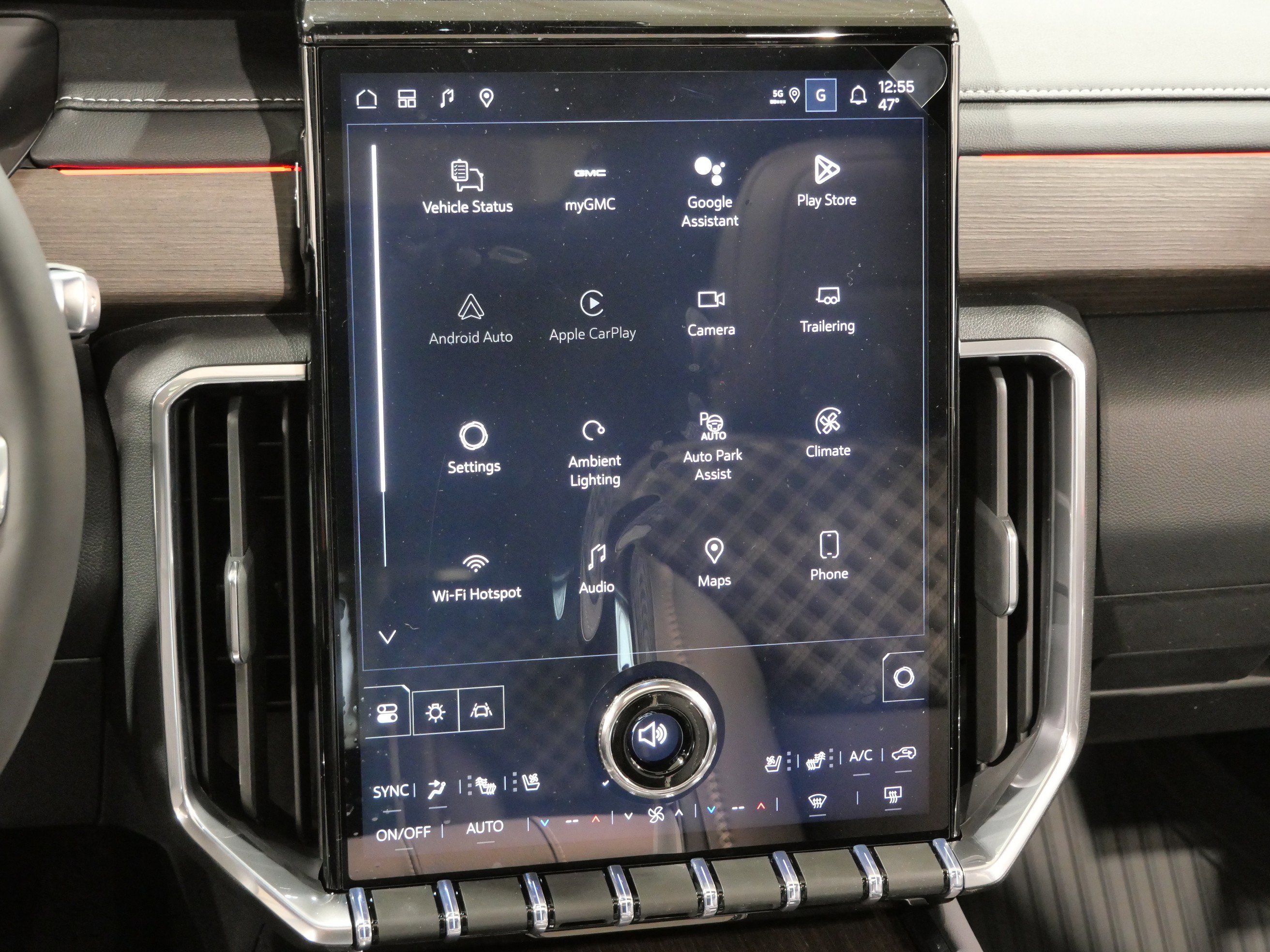 New 2026 GMC Acadia Denali w/ Super Cruise Package image 8