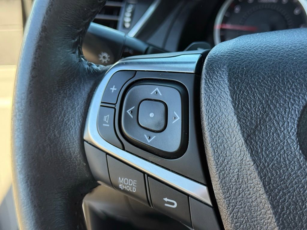 Used 2017 Toyota Camry XSE image 15