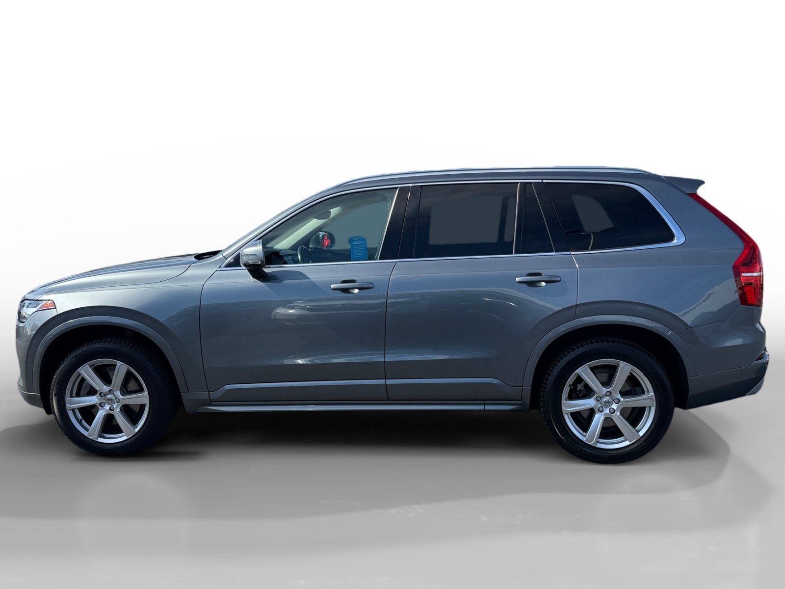 Used 2020 Volvo XC90 T6 Momentum AWD/4WD image 2