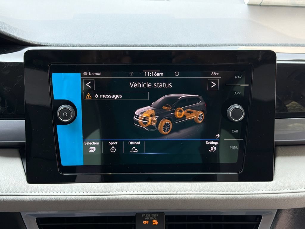 New 2026 Volkswagen Taos SEL AWD/4WD image 10