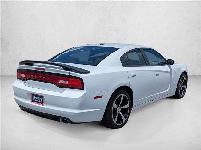 Used 2014 Dodge Charger SXT RWD image 5