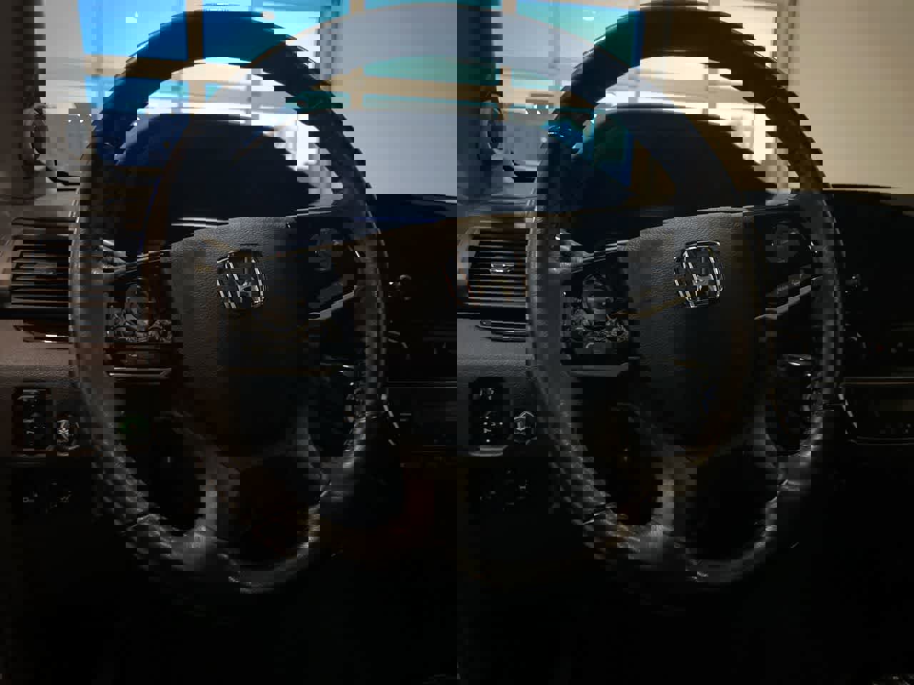 Used 2021 Honda Pilot Touring image 14