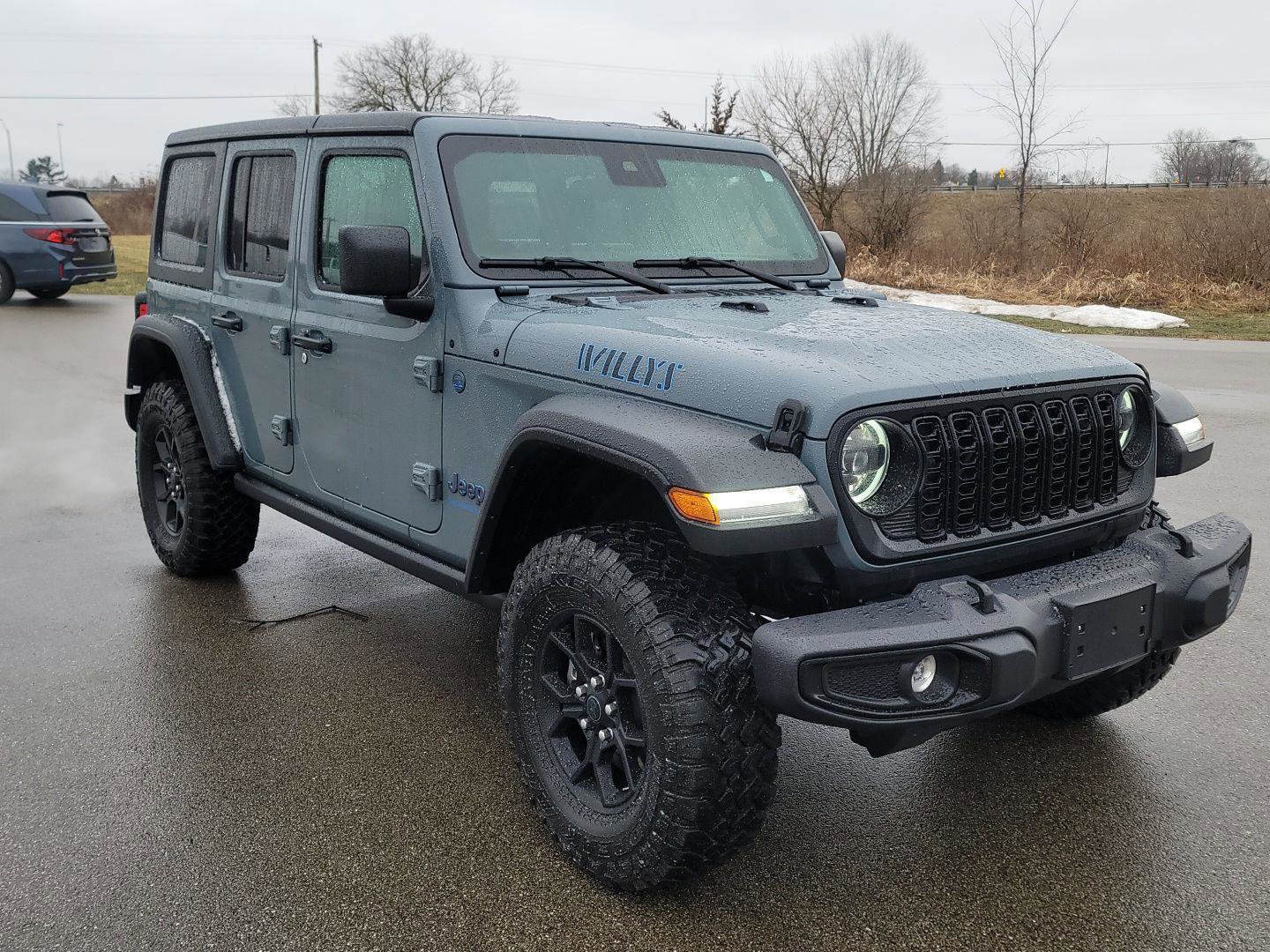 Used 2025 Jeep Wrangler Willys image 11