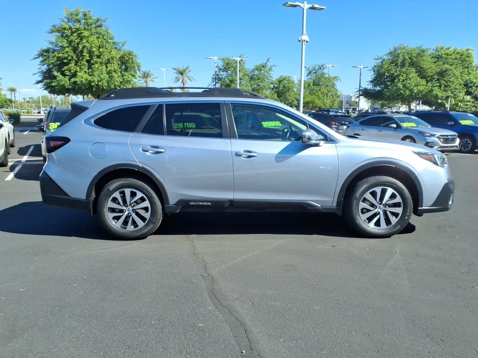 Used 2022 Subaru Outback Premium w/ Popular Package #1 AWD/4WD image 3