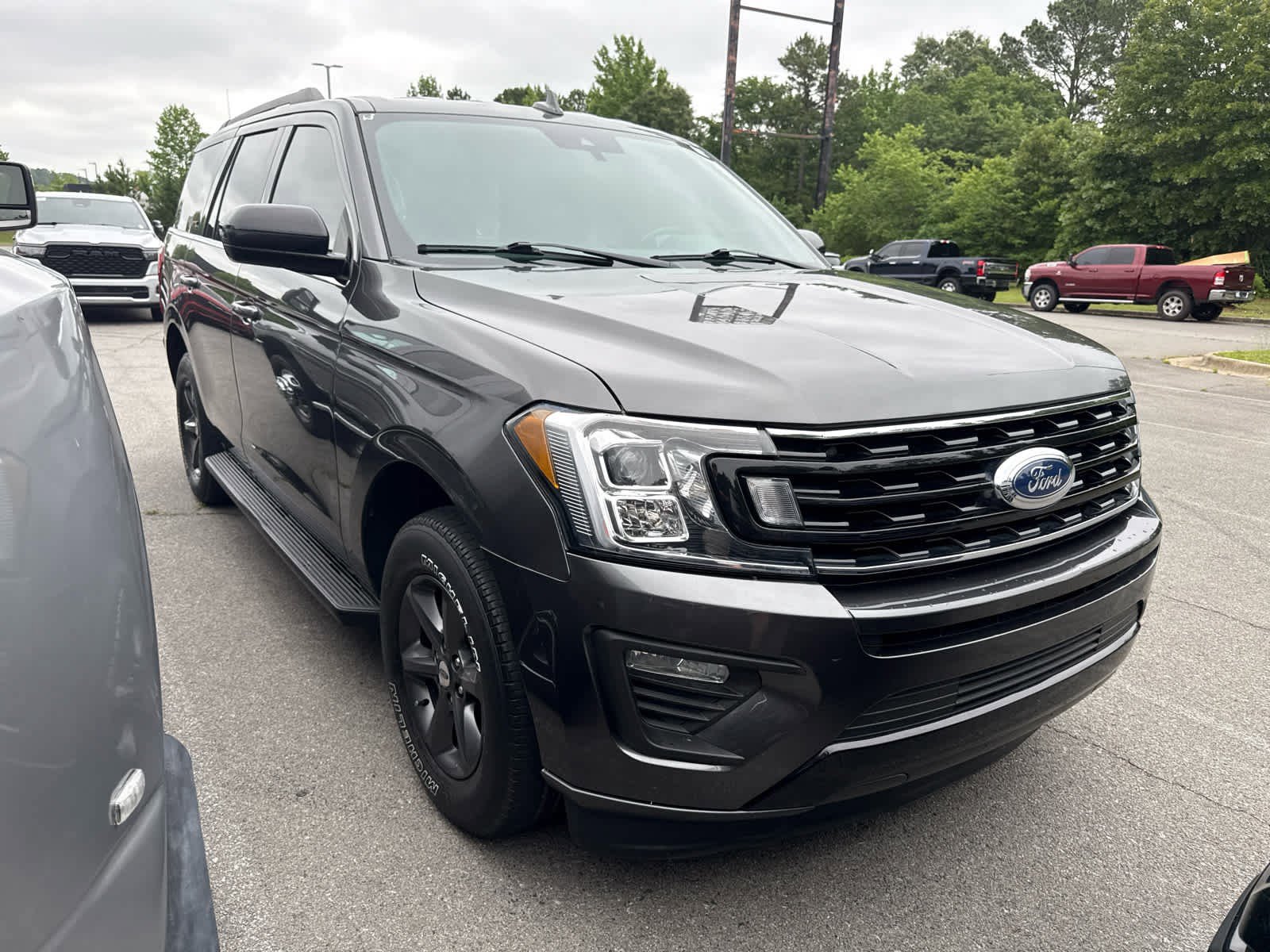 Used 2021 Ford Expedition XL RWD image 2