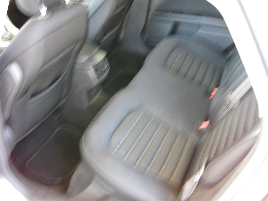 Used 2013 Ford Fusion SE FWD image 24