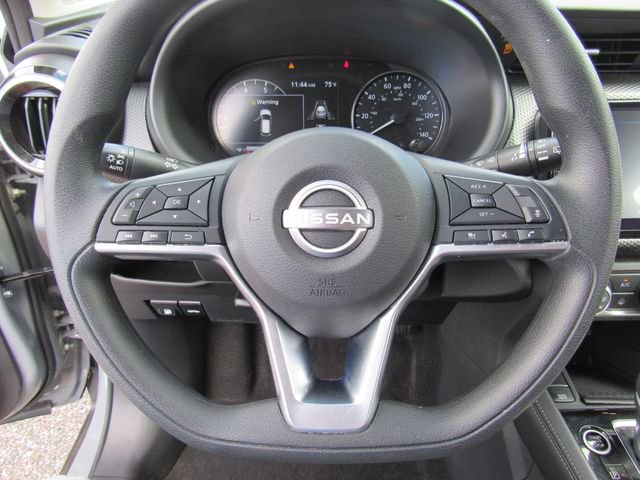 Used 2024 Nissan Kicks SV FWD image 24