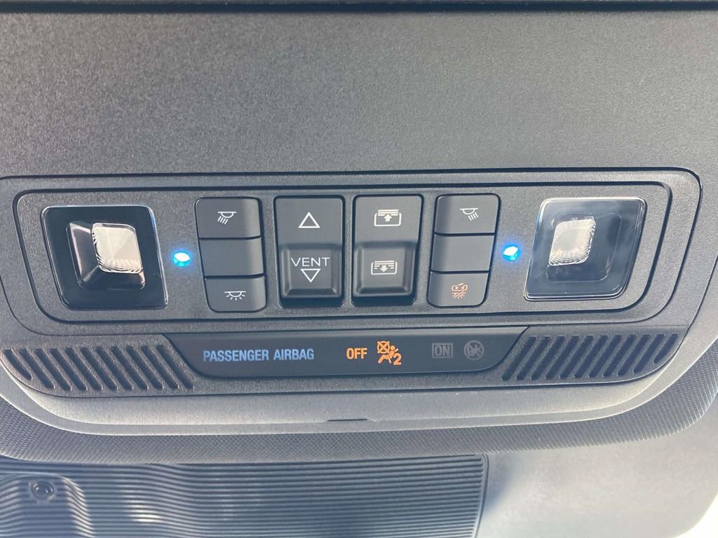 Used 2023 Ford Explorer Platinum w/ Technology Package AWD/4WD image 30