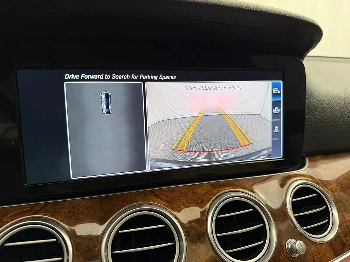 Used 2017 Mercedes-Benz E 300 4MATIC image 28