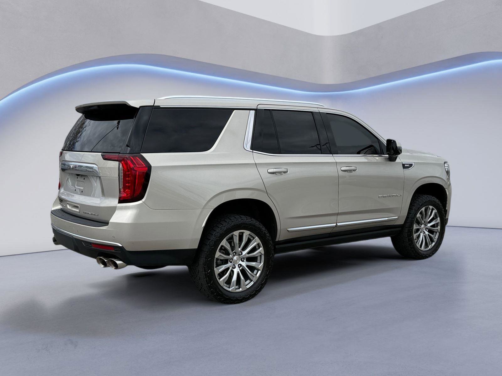 Used 2023 GMC Yukon Denali w/ Max Trailering Package image 3