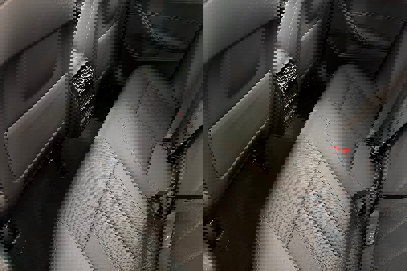 Used 2023 BMW 540i w/ Convenience Package RWD image 4