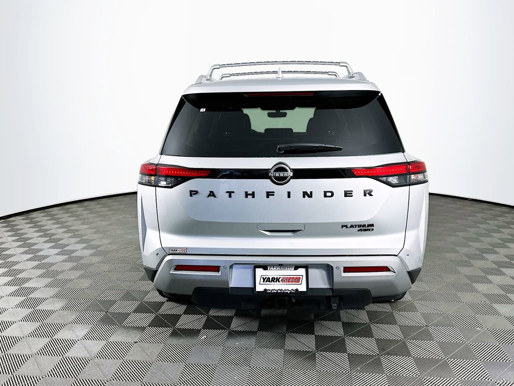 New 2025 Nissan Pathfinder Platinum w/ Black Appearance Package image 9