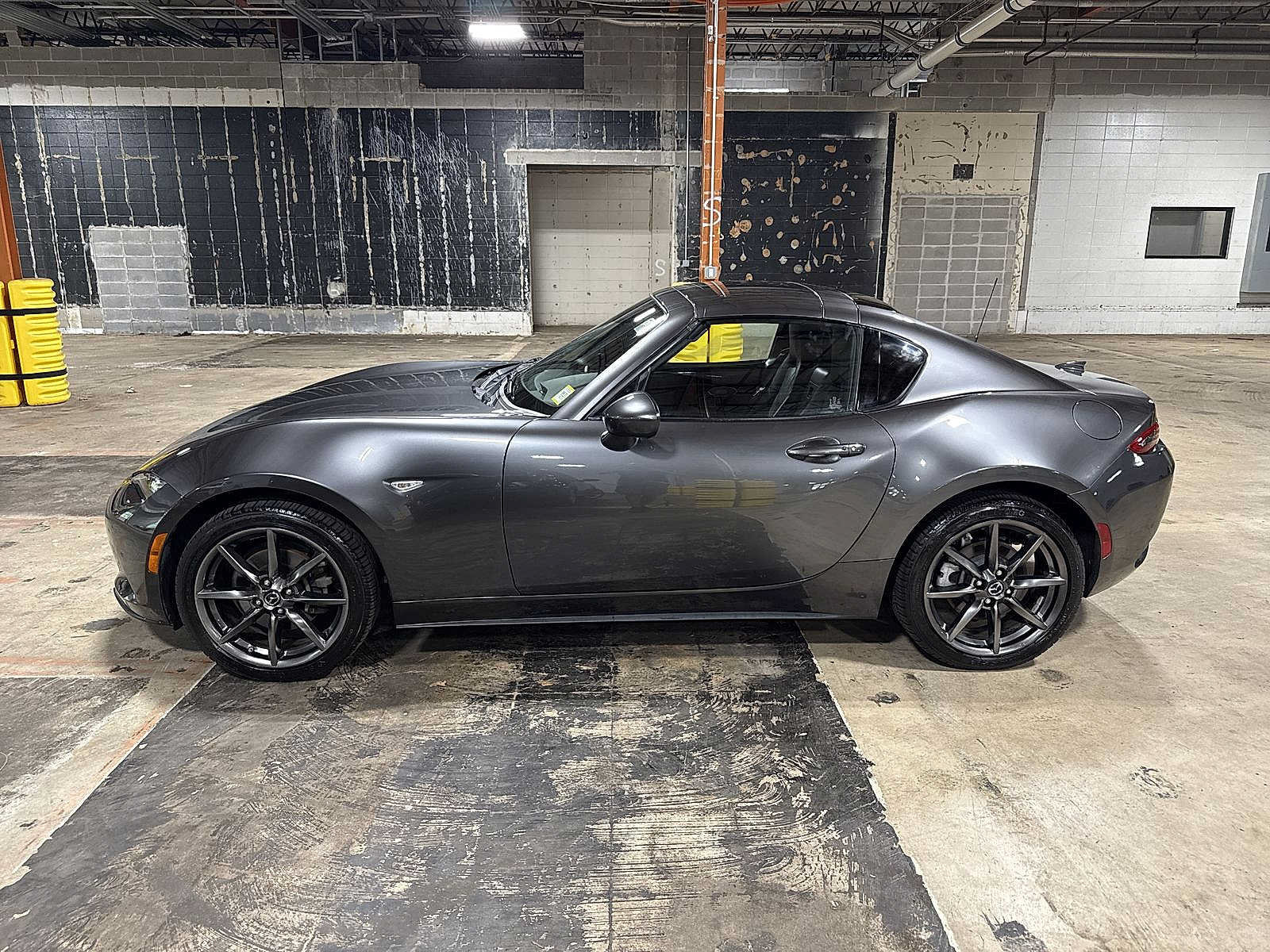 Used 2019 MAZDA MX-5 Miata RF Grand Touring RWD image 32