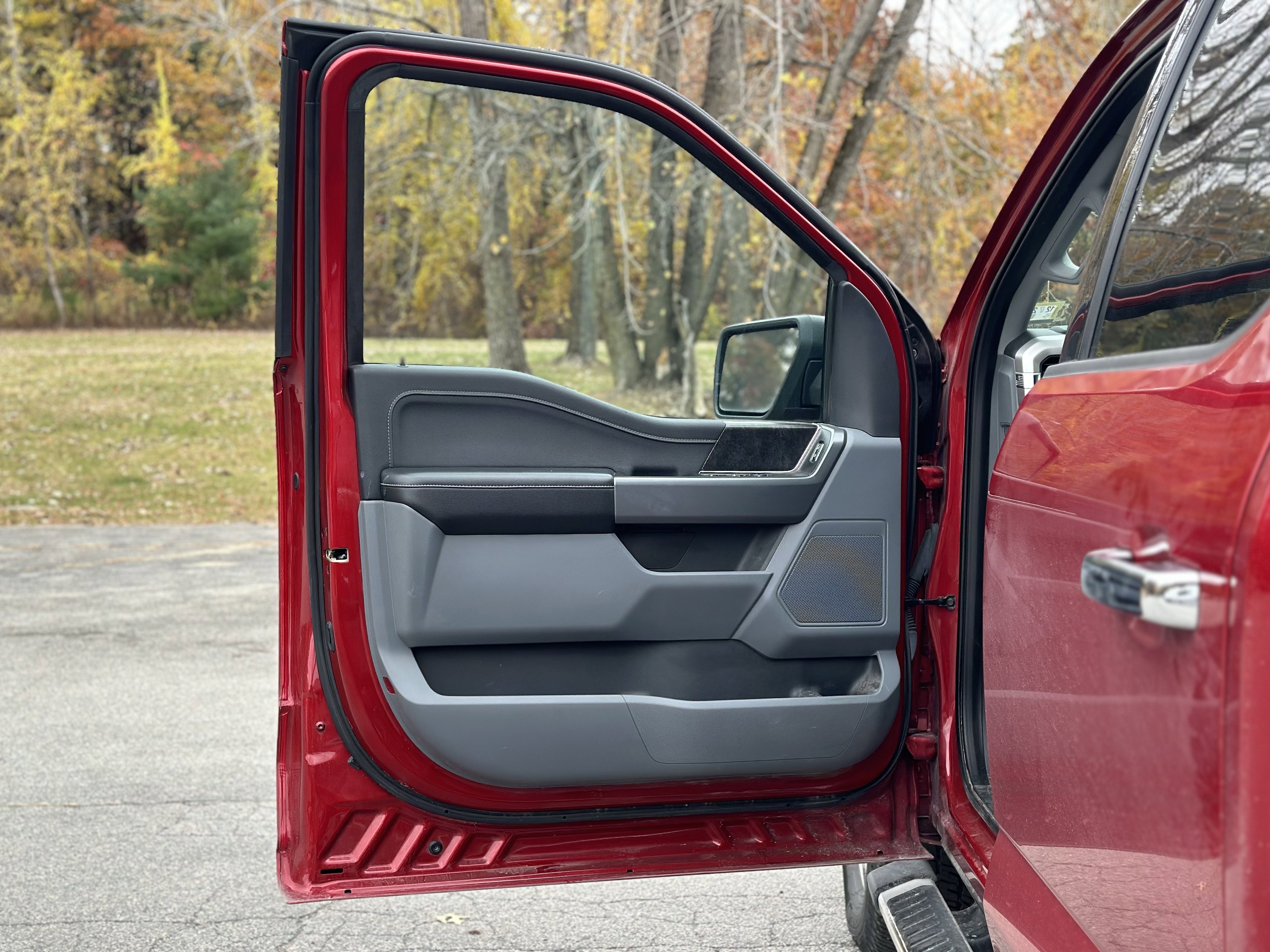 Used 2022 Ford F150 XLT w/ Equipment Group 302A High image 23