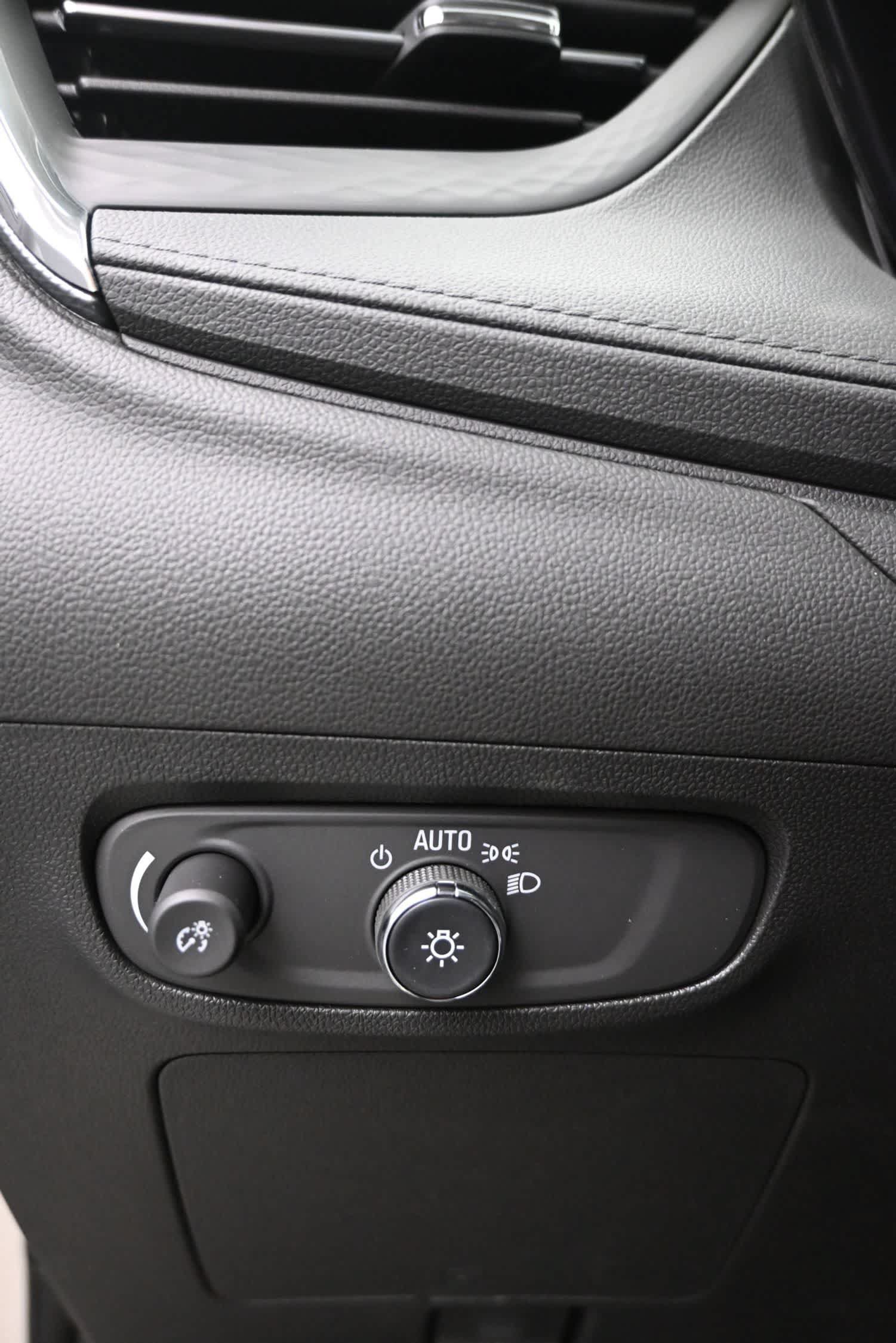 New 2026 Buick Encore GX Sport Touring w/ Studio Series AWD/4WD image 22