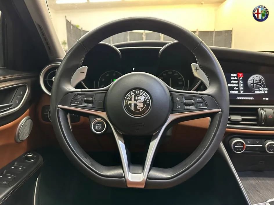 Used 2017 Alfa Romeo Giulia Ti w/ Leather Package image 11