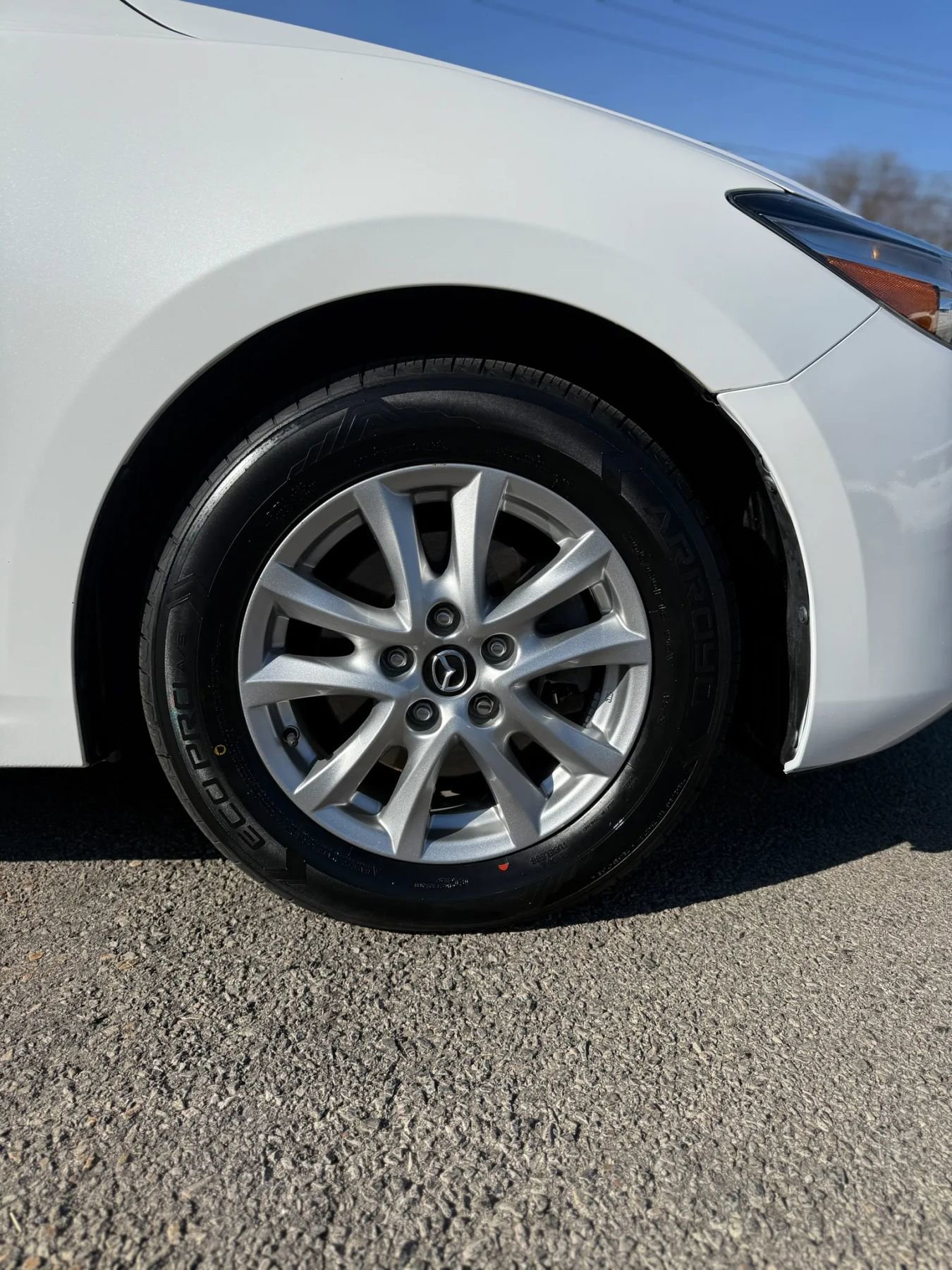 Used 2018 MAZDA MAZDA3 Sport w/ Preferred Equipment Package image 25