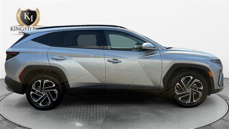 Used 2025 Hyundai Tucson Limited FWD image 6