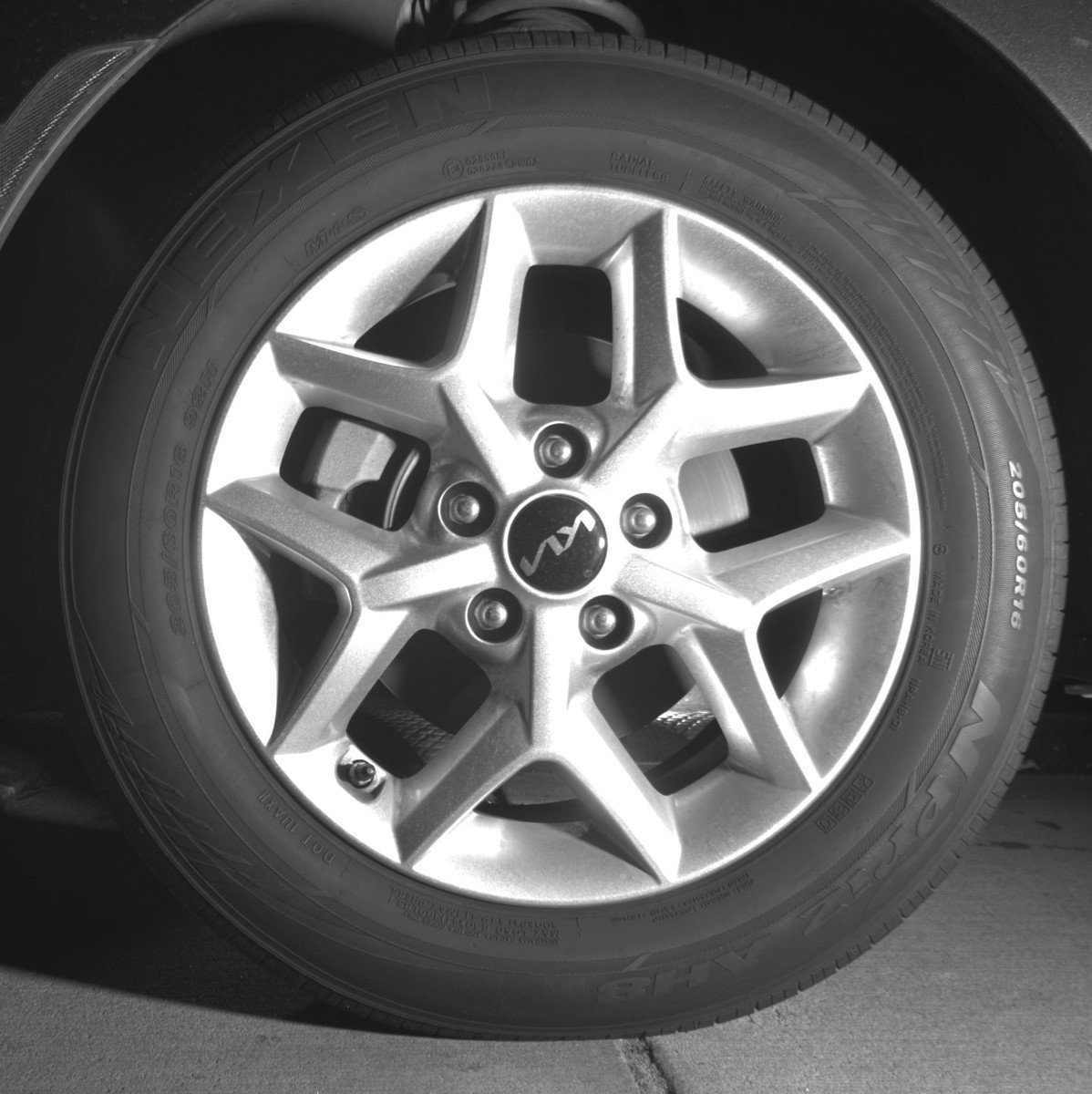 Used 2025 Kia Soul LX w/ LX Technology Package FWD image 19