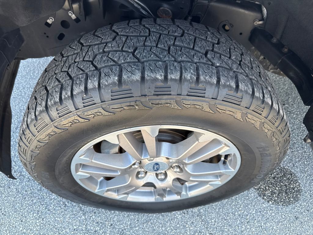 Used 2020 Ford F150 Lariat image 11