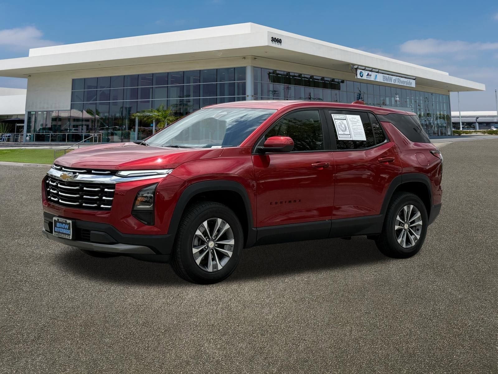 Used 2026 Chevrolet Equinox LT w/ Convenience Package II FWD image 5