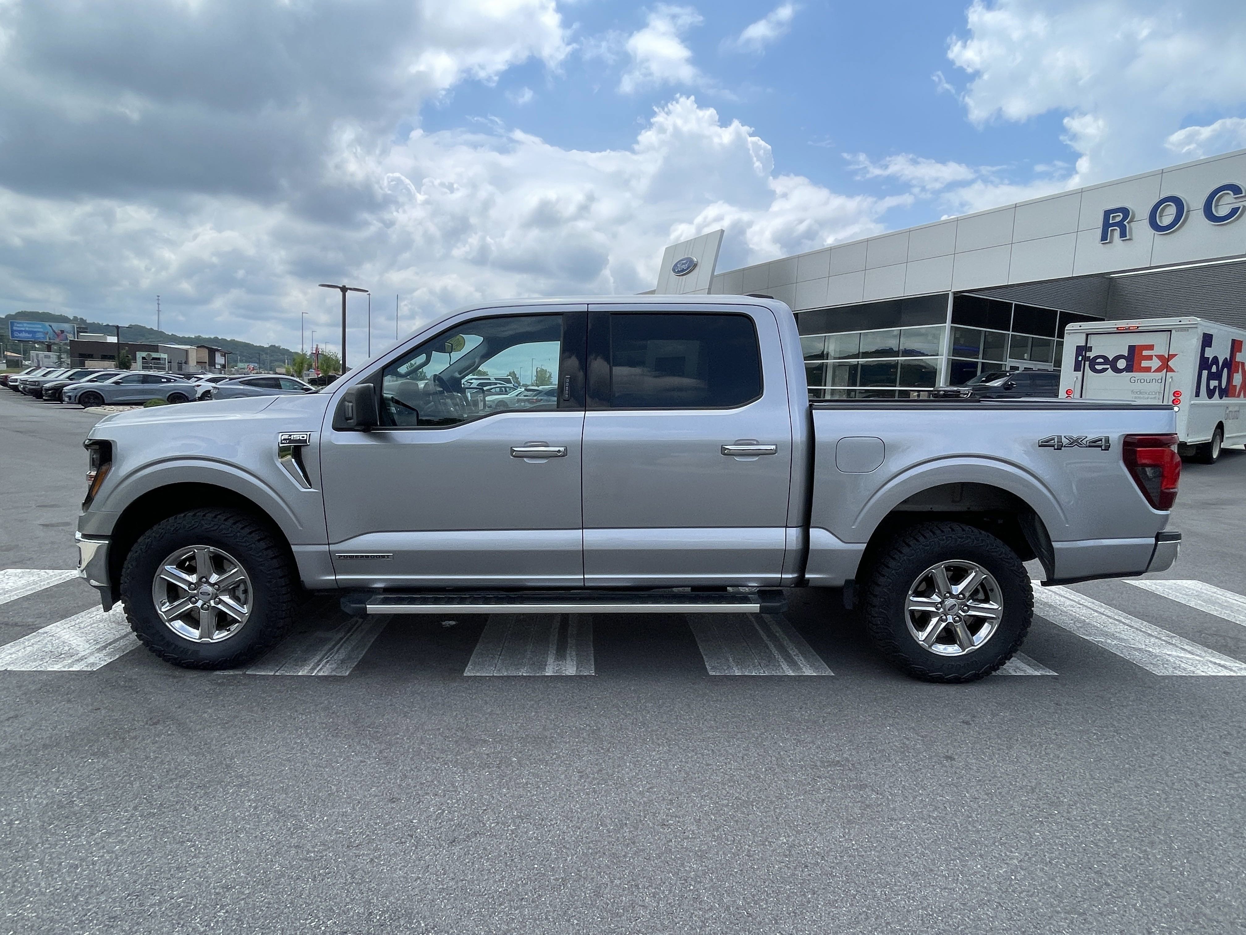 Used 2024 Ford F150 XLT w/ Mobile Office Package image 8