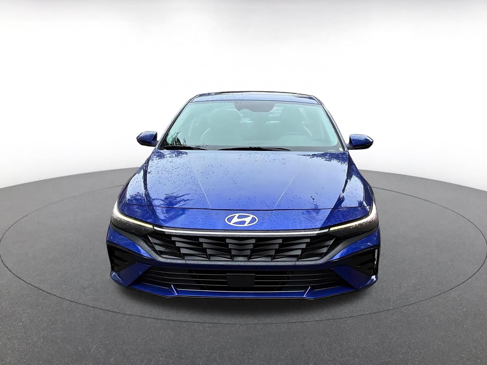 Used 2025 Hyundai Elantra Limited FWD video 2