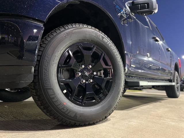 New 2025 Ford F150 Lightning XLT image 27