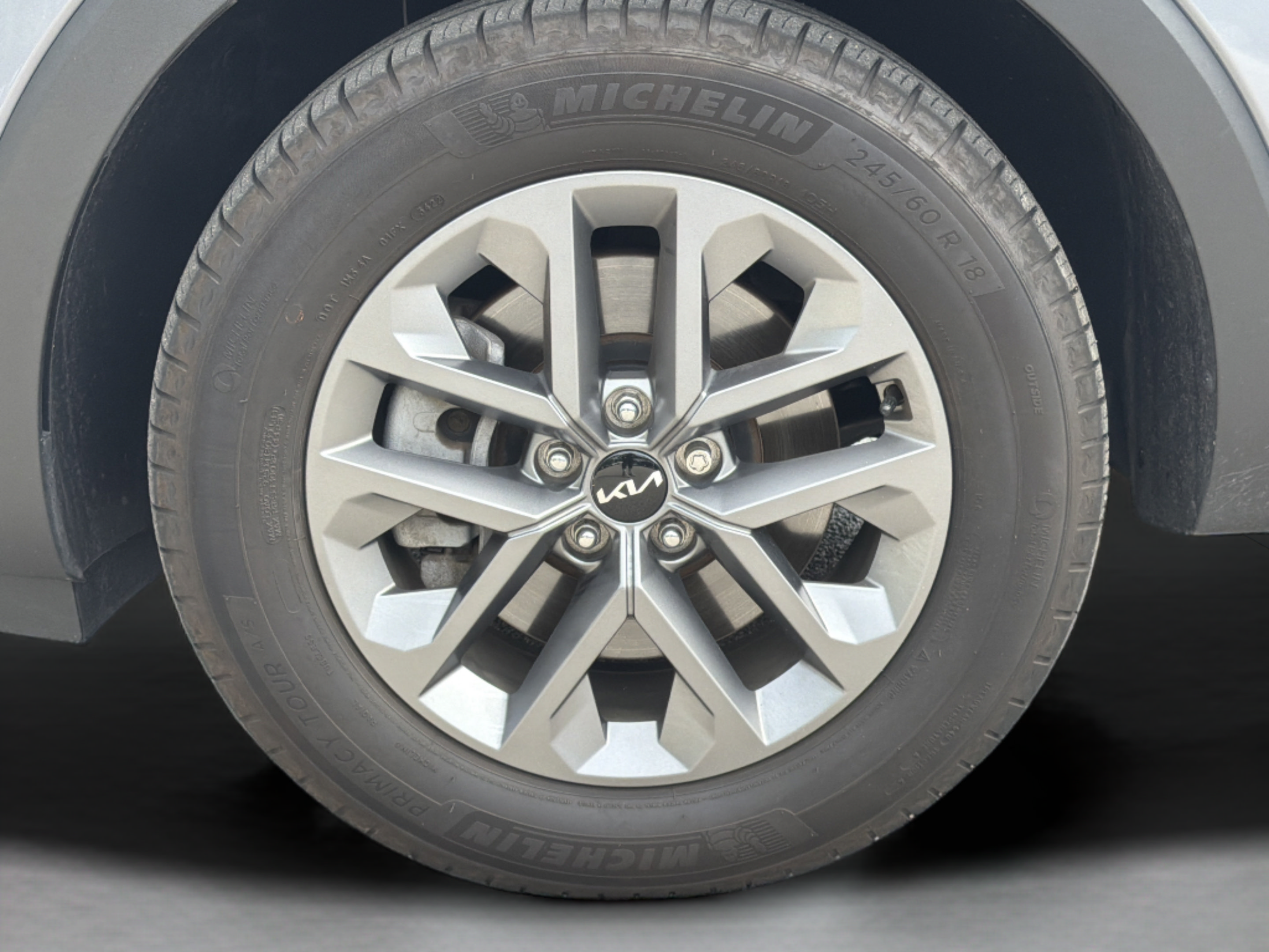 Certified 2024 Kia Telluride LX AWD/4WD image 27