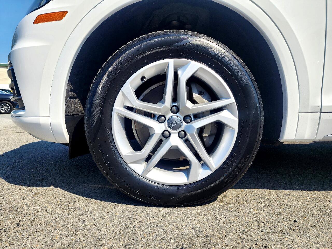 Used 2018 Audi Q5 2.0T Premium Plus w/ Premium Plus Package image 45