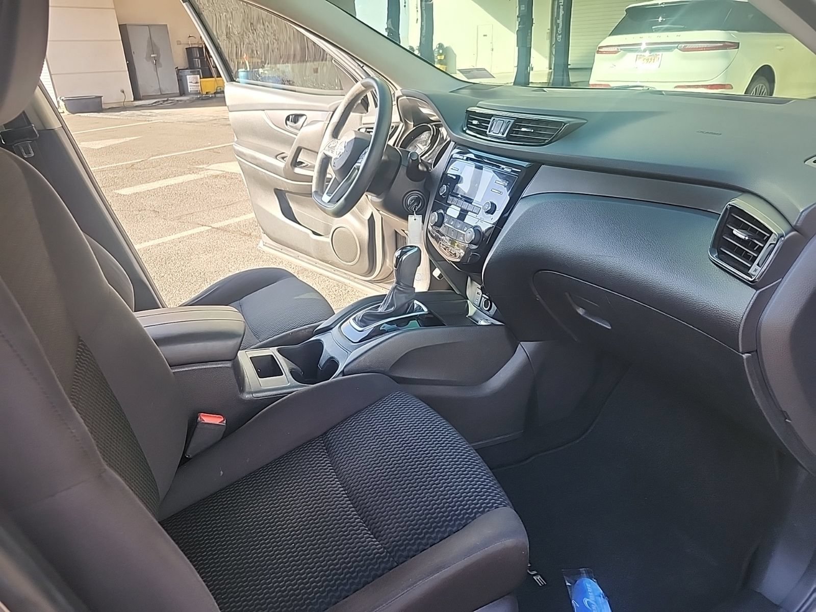 Used 2017 Nissan Rogue Sport S w/ S Appearance Package FWD image 18
