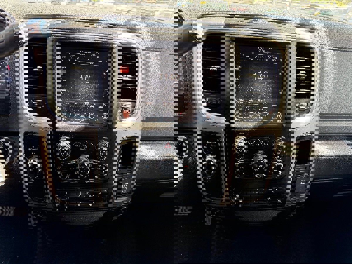 Used 2013 RAM 3500 Big Horn image 18