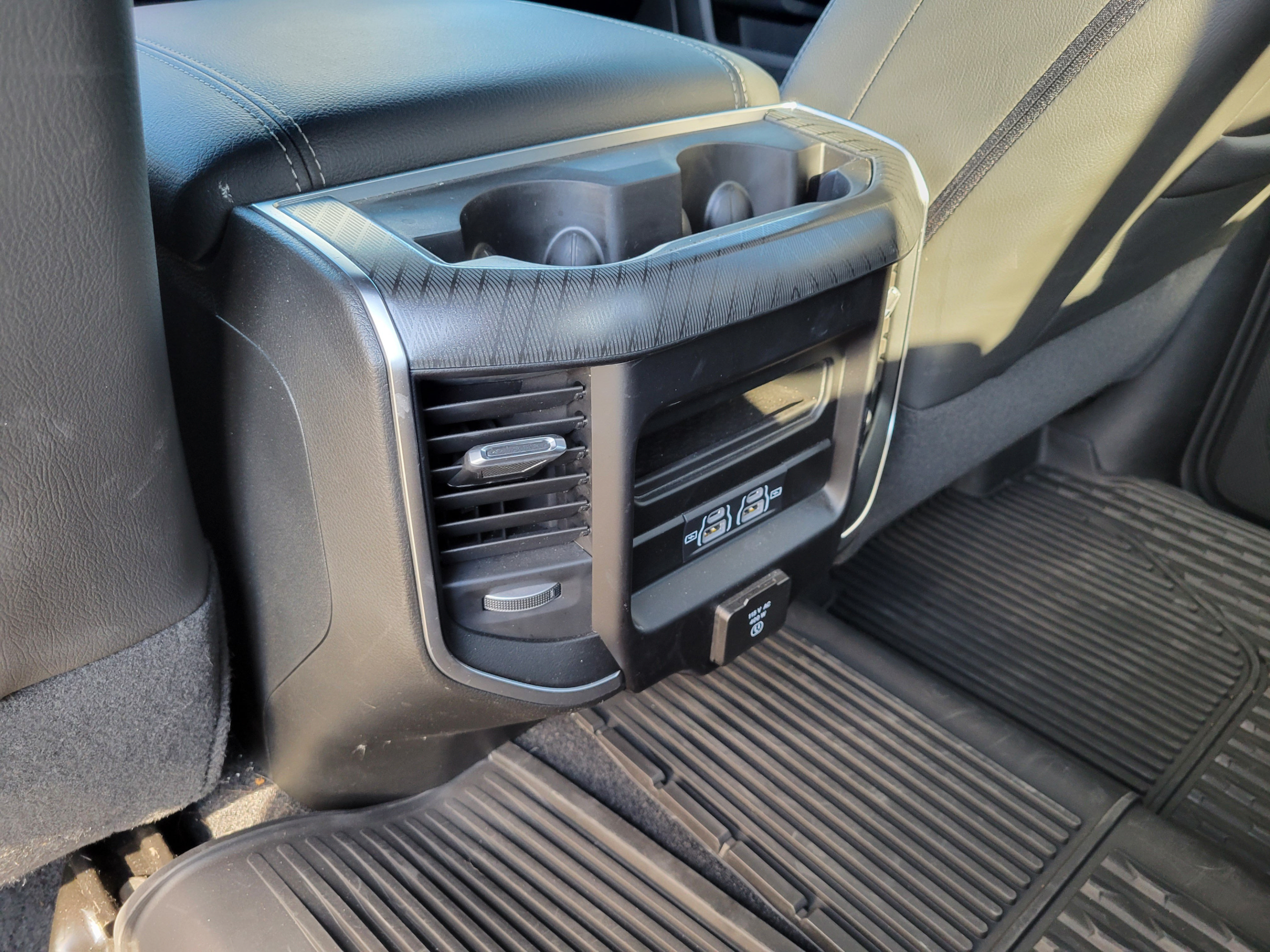 Certified 2025 RAM 2500 Big Horn AWD/4WD image 11