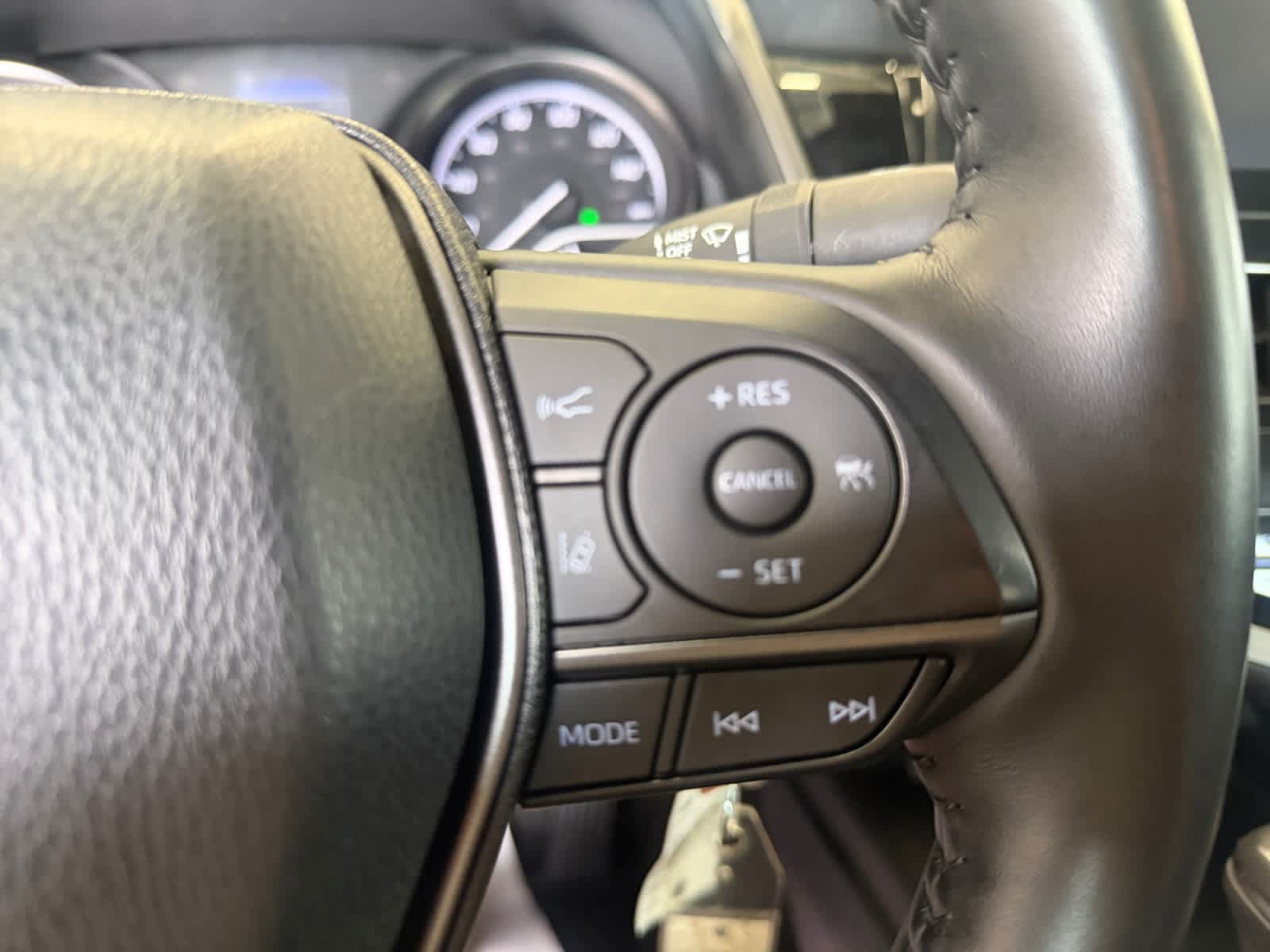 Used 2024 Toyota Camry SE FWD image 34