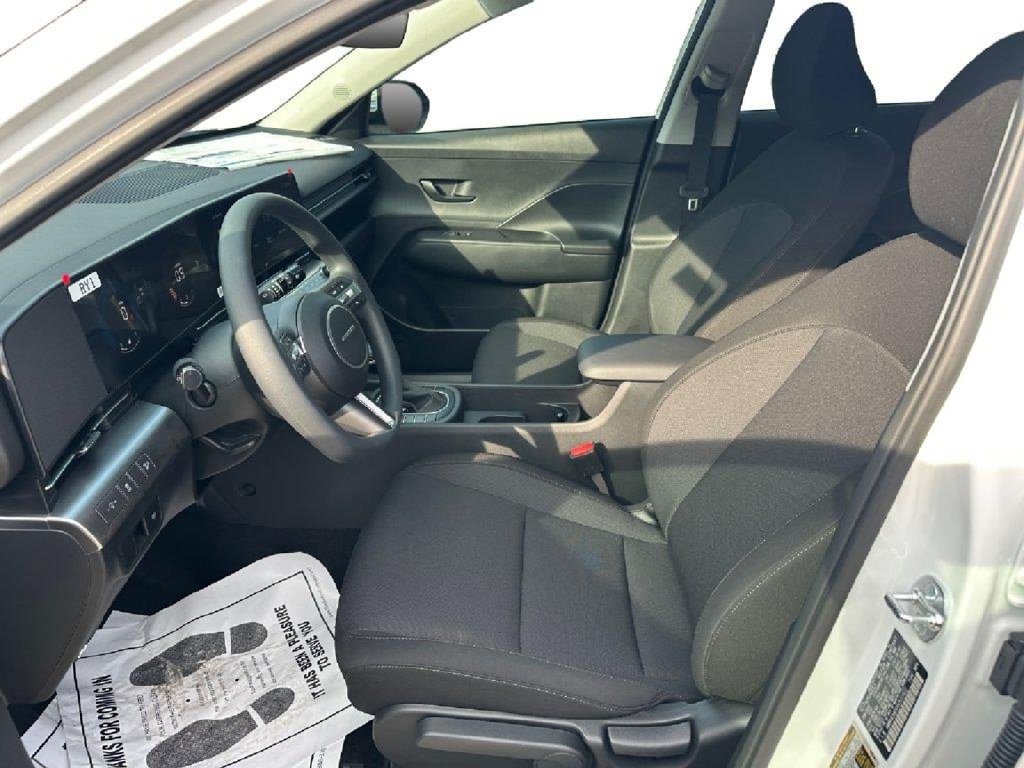 New 2027 Hyundai Kona SE FWD image 11