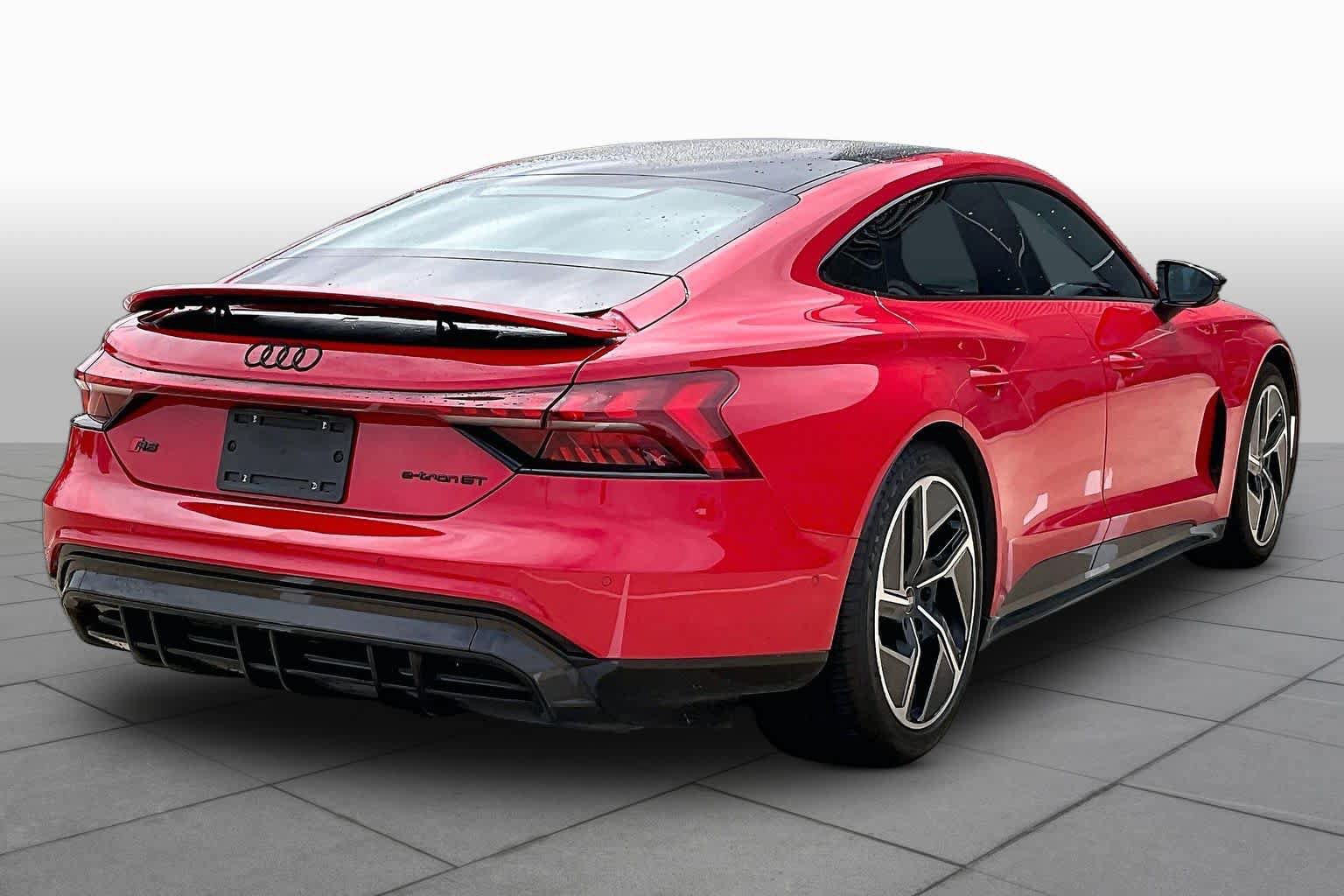 Used 2024 Audi RS e-tron GT w/ Carbon Performance Package AWD/4WD image 12