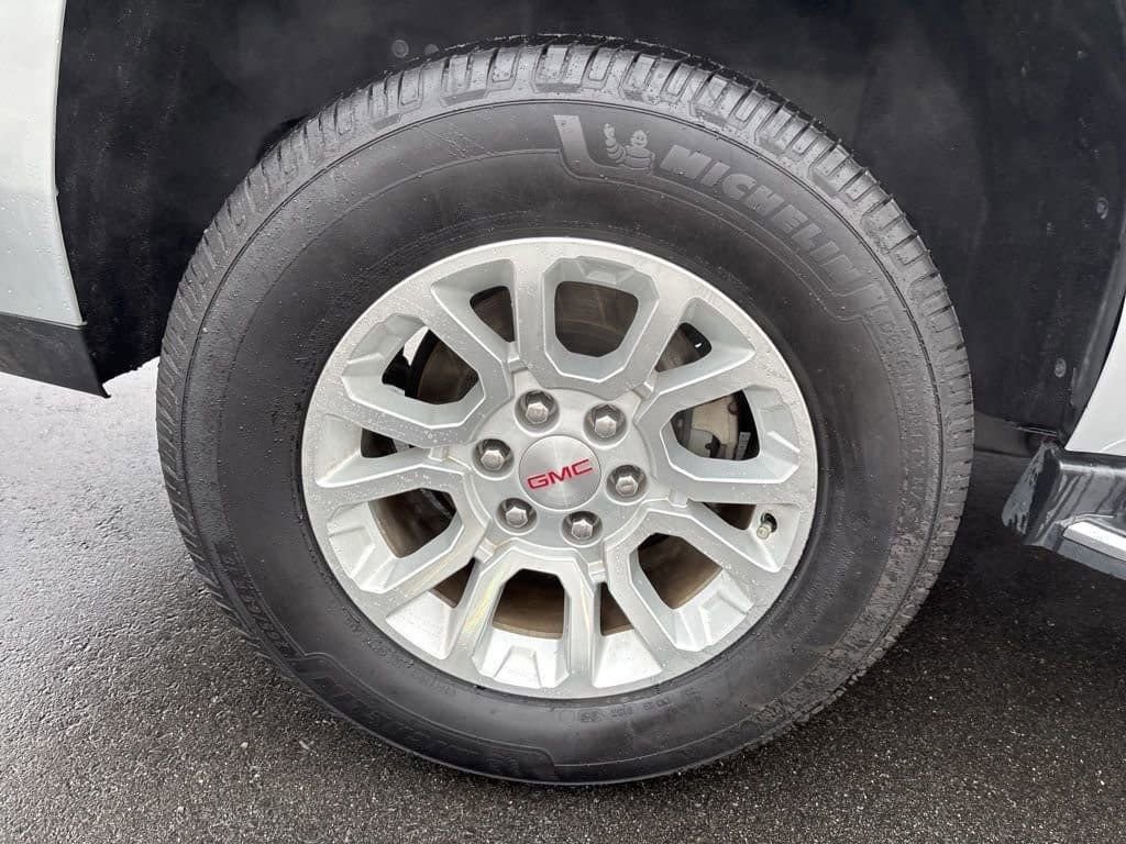 Used 2020 GMC Yukon SLT w/ Open Road Package image 13