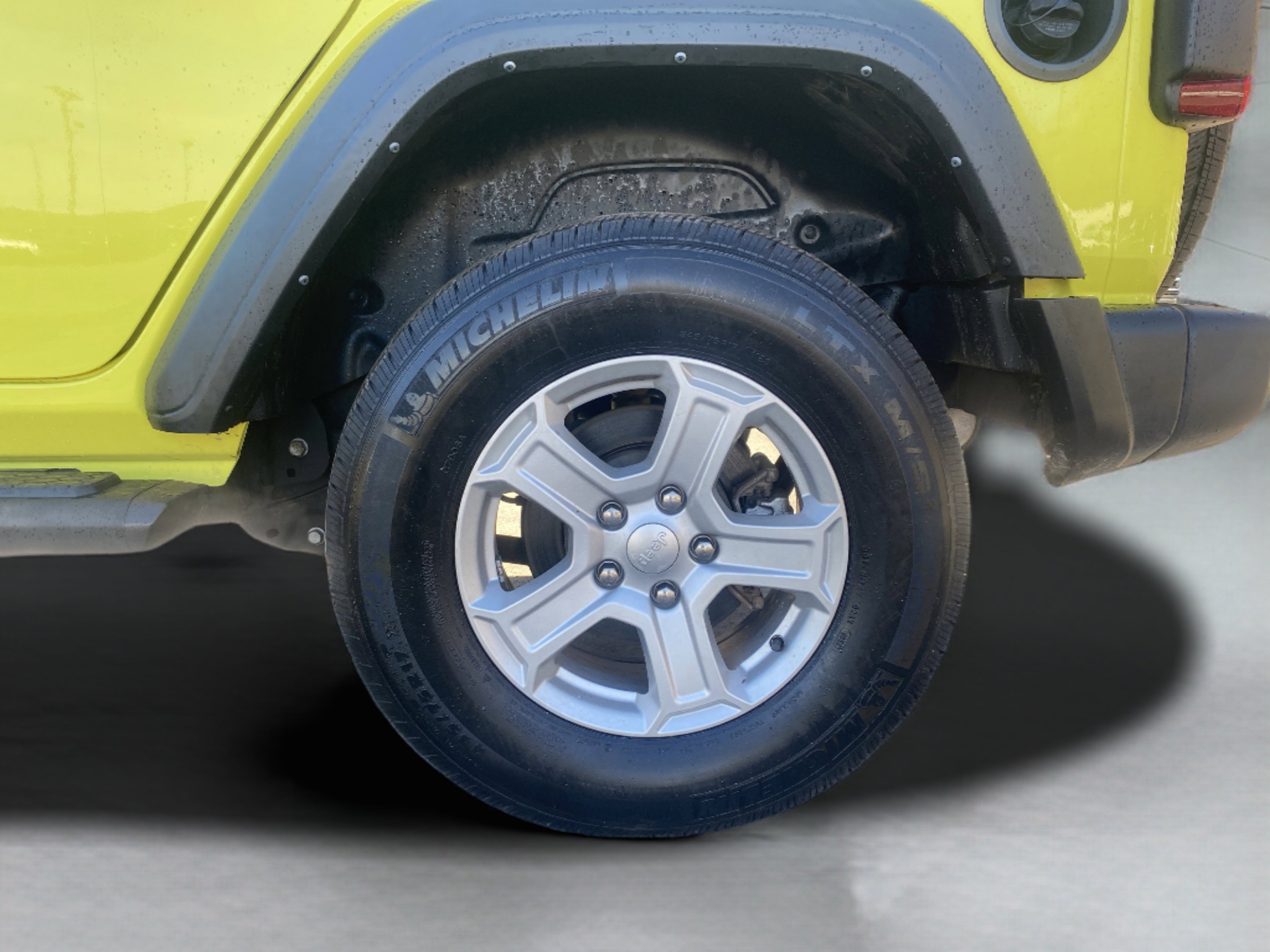 Used 2022 Jeep Wrangler Unlimited Sport image 9