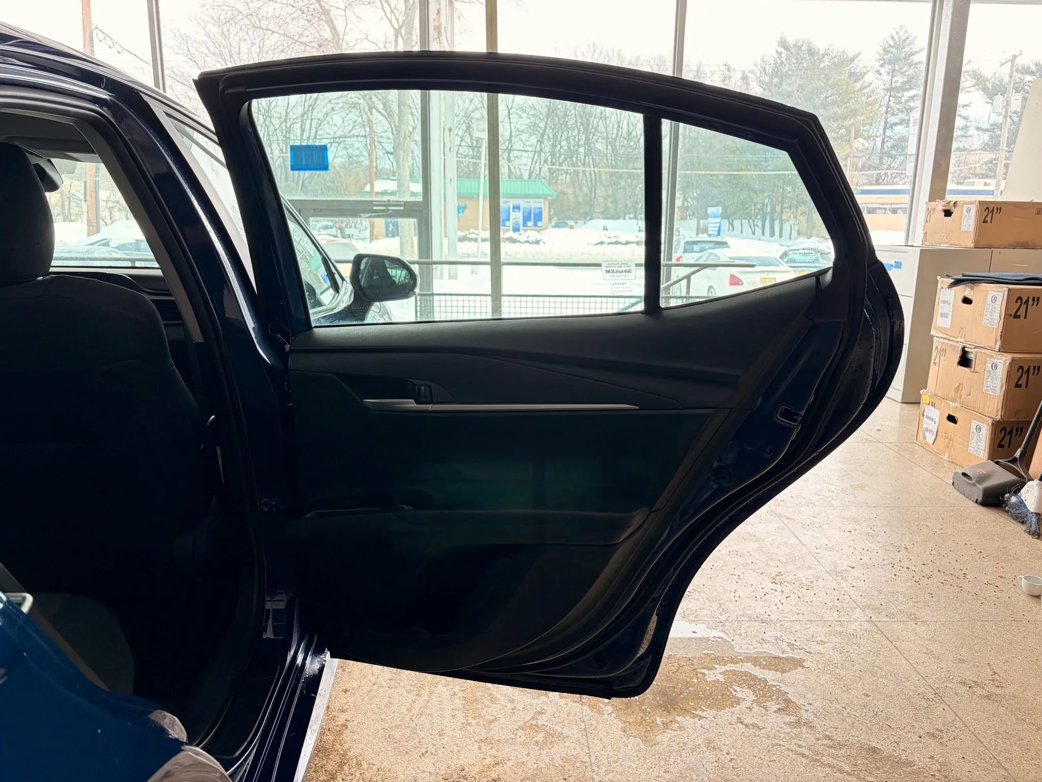 Used 2025 Toyota Camry SE image 15