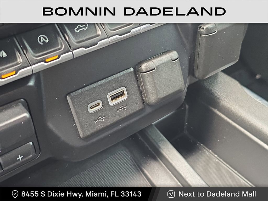 Used 2019 Chevrolet Silverado 1500 High Country image 30