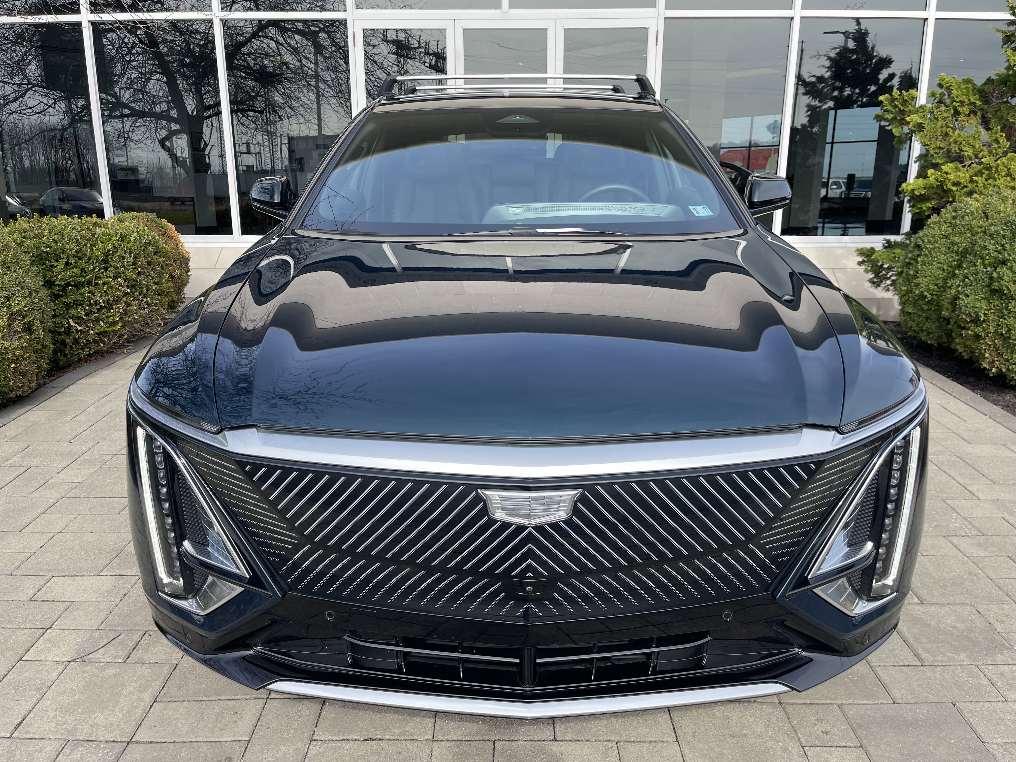 Used 2025 Cadillac Lyriq Luxury video 2