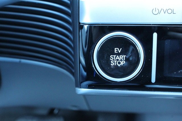 New 2024 Hyundai Ioniq 5 SEL image 35