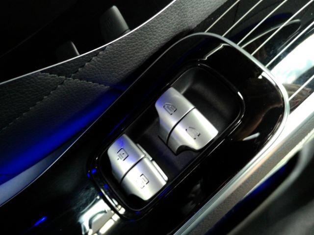 Used 2021 Mercedes-Benz S 580 4MATIC Sedan image 40